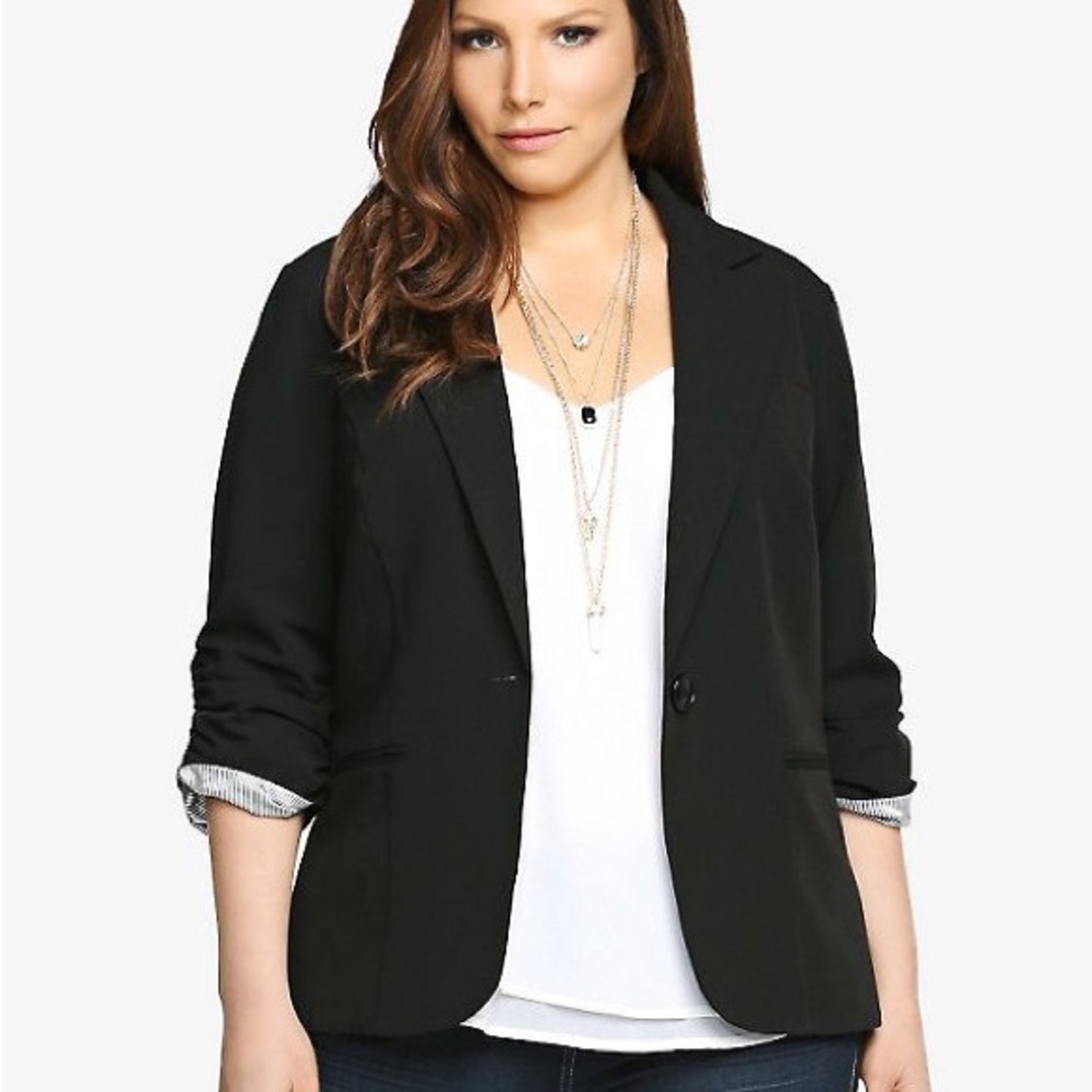 Madison black blazer

✅ Excellent used condition 

✅ 20W